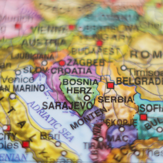 Internet opet "prekraja" Evropu: Izmenjen i oblik Srbije FOTO