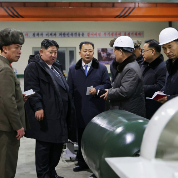 Kim dao zeleno svetlo: Rakete prioritet FOTO