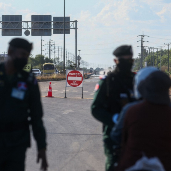 Nova eskalacija sukoba: Lovci F-16 zasuli bombe dok traju mirovni razgovori FOTO