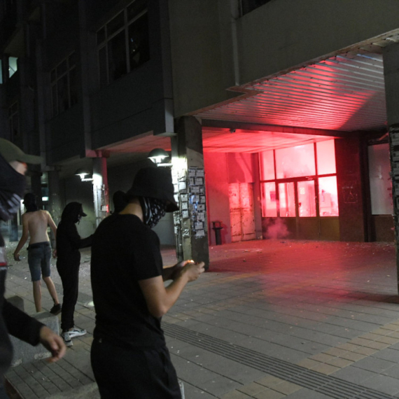 Za ovo treba hapsiti: Blokaderi zloupotrebili veštačku inteligenciju, uputili kletve i pretnje policiji VIDEO