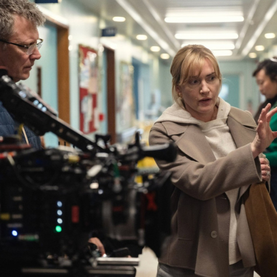 Objavljen je prvi film Kejt Vinslet: Božićna drama uz koju će vam biti potrebne maramice VIDEO