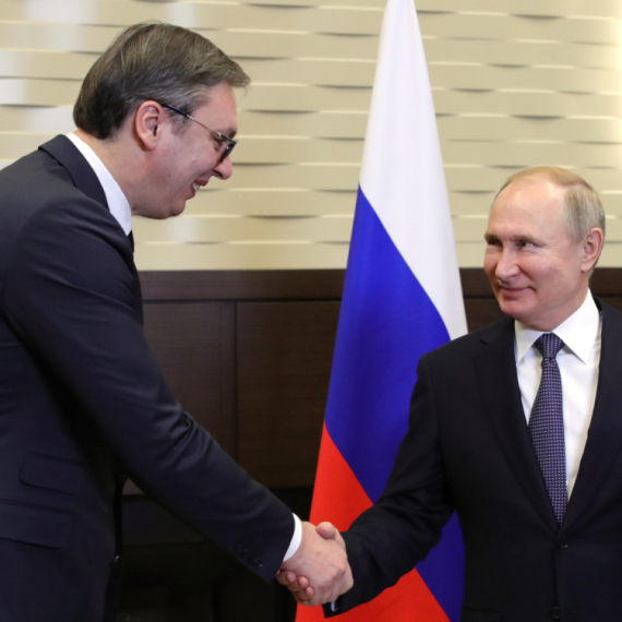 Vučić čestitao Putinu rođendan; "Cenim reči podrške koje ste uputili meni lično, ali i podršku Srbiji" FOTO