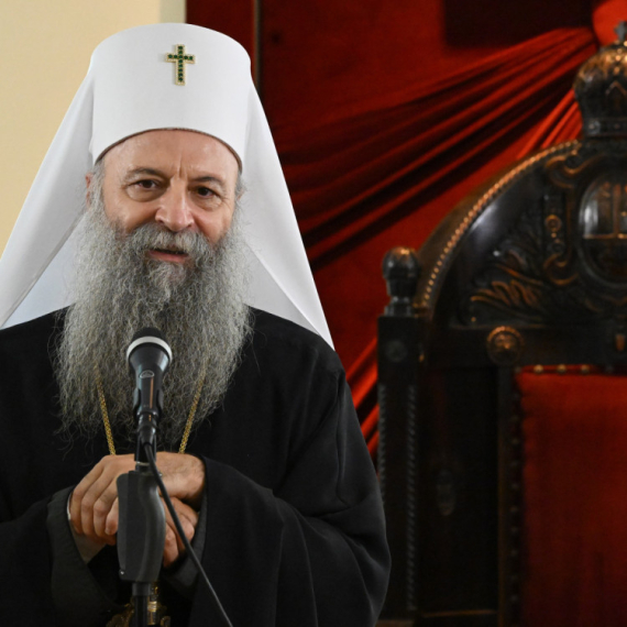 Patrijarh Porfirije svima poželeo da predstojeću godinu provedu u miru