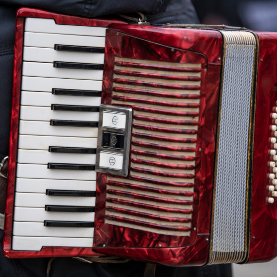 Ovo je instrument godine: Harmonika uvek i svuda
