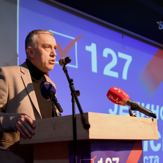 Elek čestitao Srbima na KiM Novu godinu: Nastavićemo da se brinemo o narodu i u 2026.