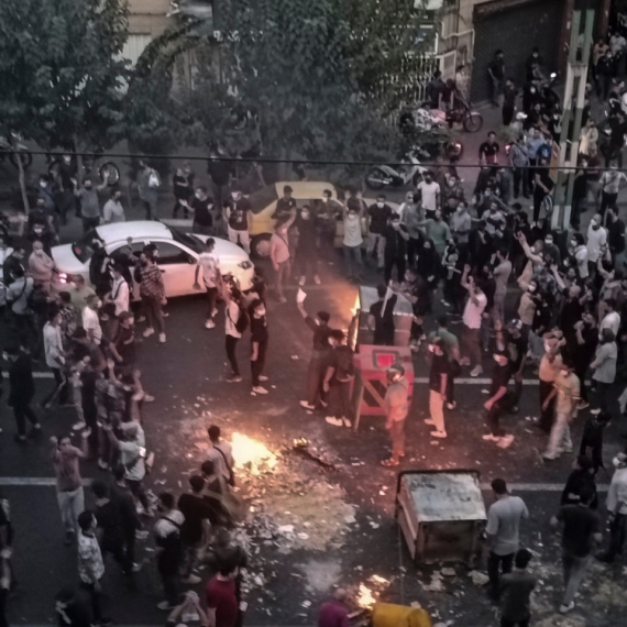 Iran pred totalnim kolapsom; 20 mrtvih VIDEO