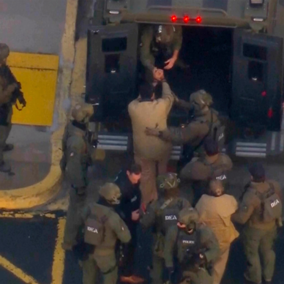 Burna noć u Karakasu; Amerika "narušila međunarodno pravo" VIDEO