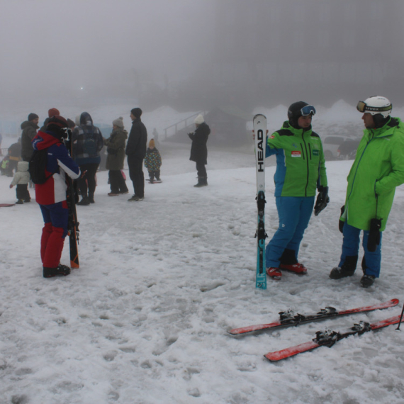Drama na Kopaoniku: Pogledajte kako je Žandarmerija spasavala povređene skijaše VIDEO