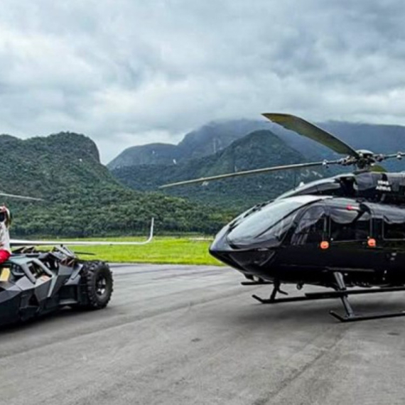 Nejmar prikazao deo voznog parka – vredi više od 50 miliona evra! VIDEO