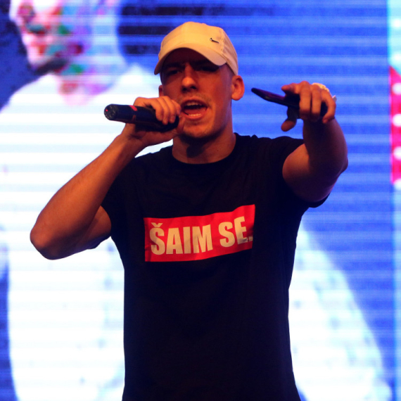 Baka Prase prestaje da snima za Jutjub: Ponovo mu obrisani svi kanali