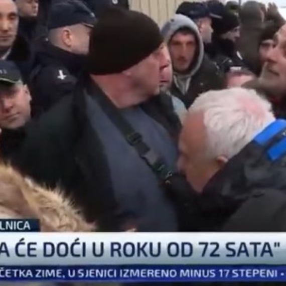 Gradonačelnica Loznice hrabro i ponosno izašla pred svoj narod: Održala političku lekciju blokaderu VIDEO