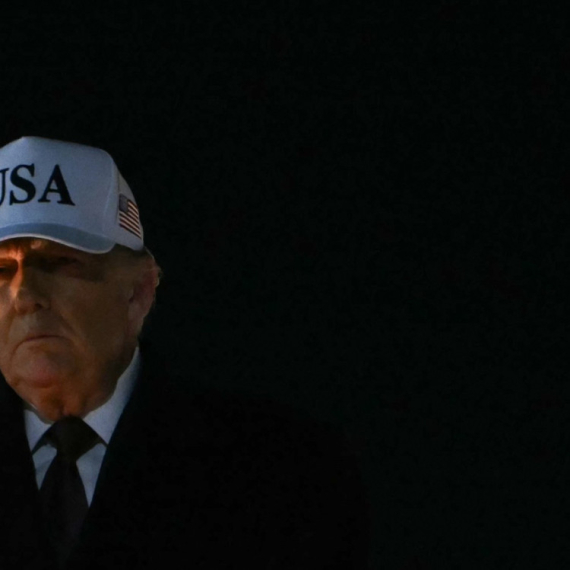 Panika, napašće; "Hitno napustite Iran" FOTO