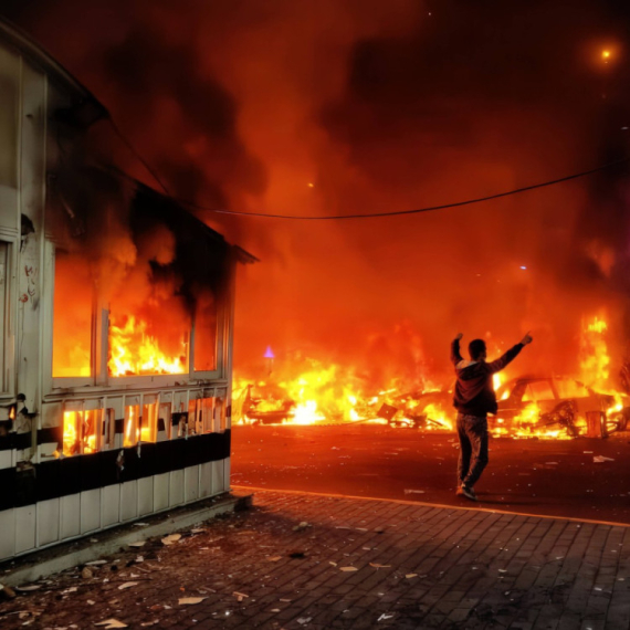 Izrael huška SAD; 20.000 mrtvih; Amerikanci povlače ljude iz vojnih baza; Ljudi beže FOTO/VIDEO
