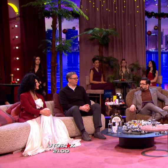 Vučić i Mali gosti "Amidži šoua" večeras u 21 sat VIDEO