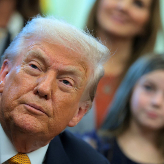 Tramp upozorio: Kina i Rusija ne mogu na Grenland, ali SAD mogu