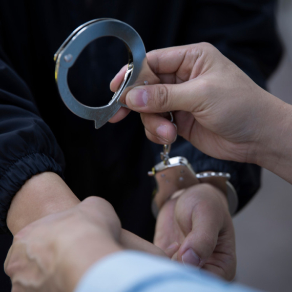 Obračun vlasti u Tunisu: Ismevao predsednika na Fejsbuku; Policija ga privela