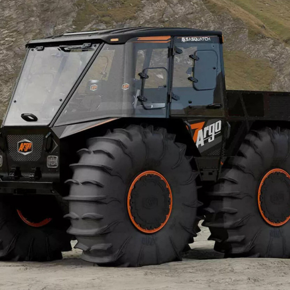 Kanadski terenac koji prolazi tamo gde drugi ne mogu FOTO/VIDEO