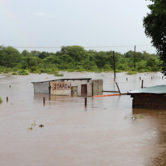 Jezive poplave: Ugroženo više od pola miliona ljudi; "Situacija bi mogla da se pogorša" FOTO/VIDEO