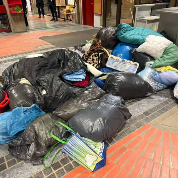 Neverovatne scene na Filozofskom fakultetu: Blokaderi napravili potpuni haos FOTO