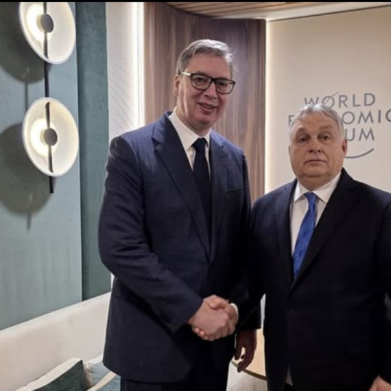Vučić razgovarao sa Orbanom: S prijateljima je sve lakše FOTO