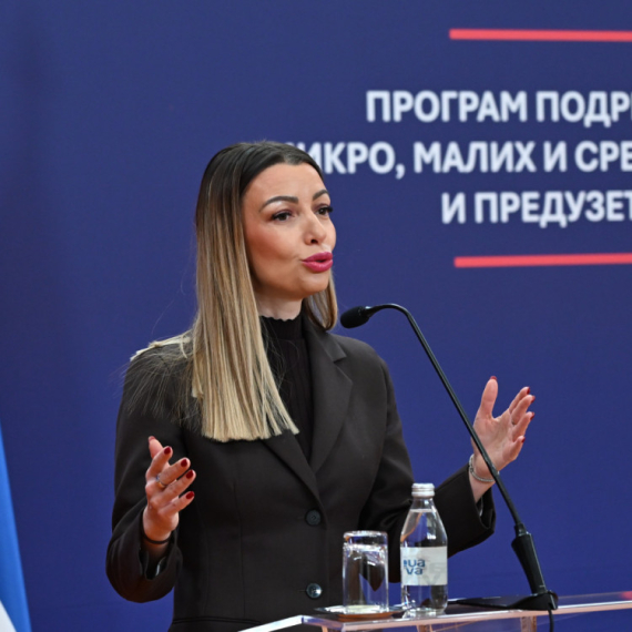 Mesarović: "Prelević je crna paradigma prošlosti i kriminalne vlasti žute hobotnice i žutog režima"