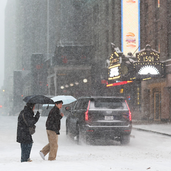 Haos u Njujorku: Ulice zatrpane snegom; Blokaderi u neverici FOTO/VIDEO
