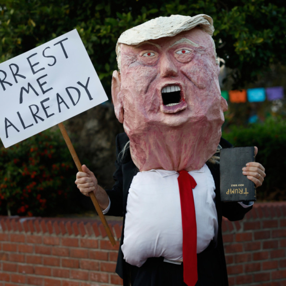 Tramp popušta pod pritiskom: Povlače se? FOTO