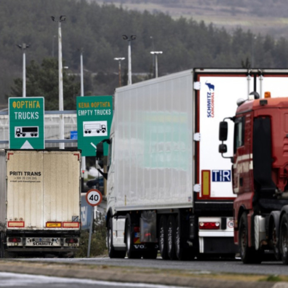 Televizija N1 udarila na prevoznike koji se danima muče na granicama – optužili ih da su kriminalci VIDEO