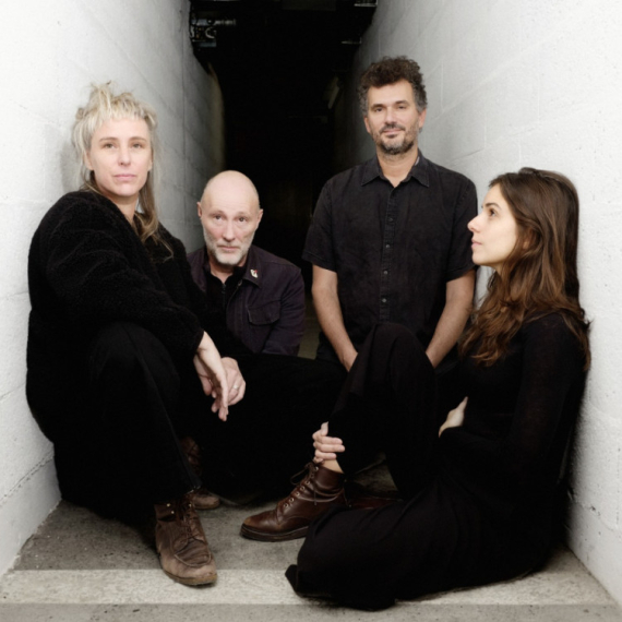 Švajcarski Tout Bleu nastupa pre The Young Godsa sredinom marta u Zappa Barci