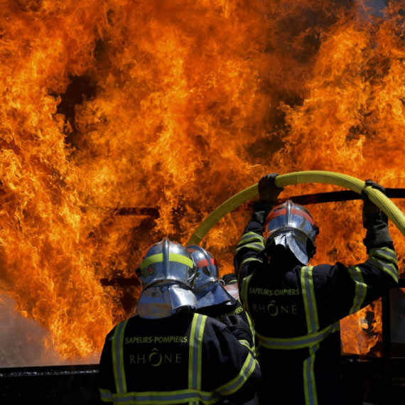 Detalji požara u poznatom skijalištu: Evakuisano skoro 300 ljudi; Vatrogasci povređeni VIDEO