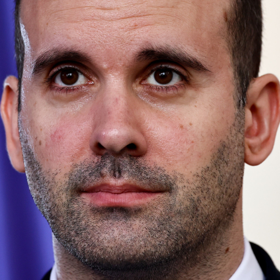 Nezgoda u pratnji Milojka Spajića: Povređeni policajci