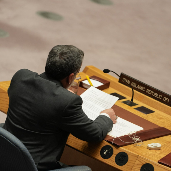 Amerika i Iran zasedaju: Počinju pregovori o nuklearnom sporazumu