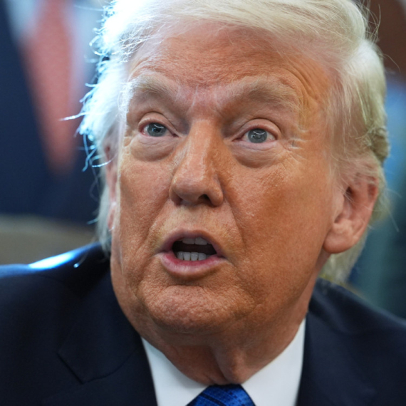 Isplivale prijave u slučaju Epstajn: Tramp optužen za silovanje devojčica, trgovinu decom, pretnje ubistvom?