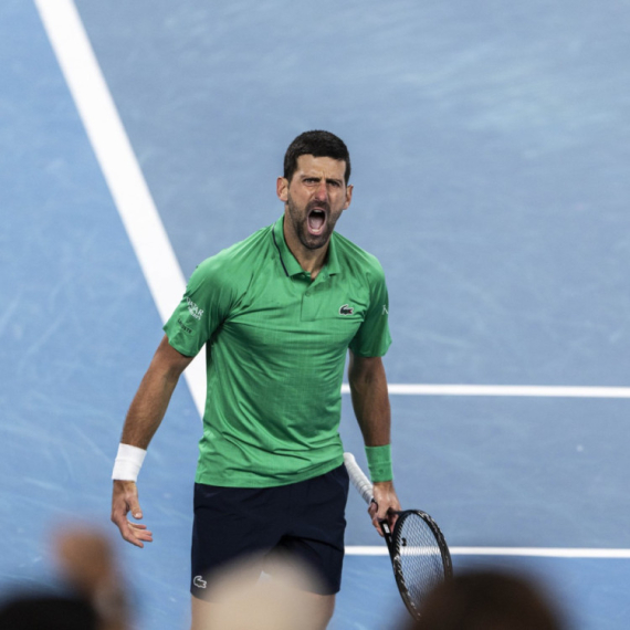 Who is chasing whom here, in the end?