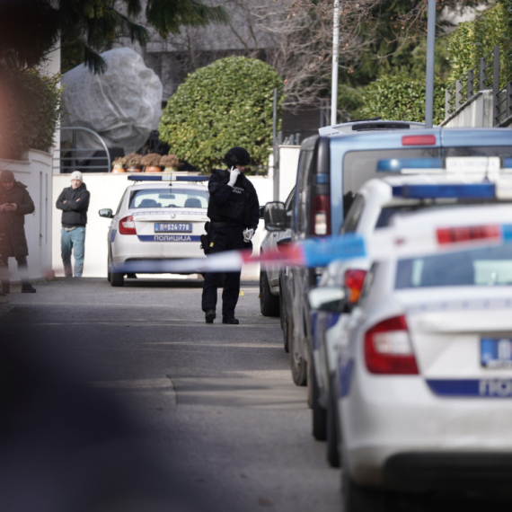 Drama na Dedinju; Novi detalji nakon bombe bačene na kuću Zdravka Čolića: "Popucala su sva stakla" VIDEO