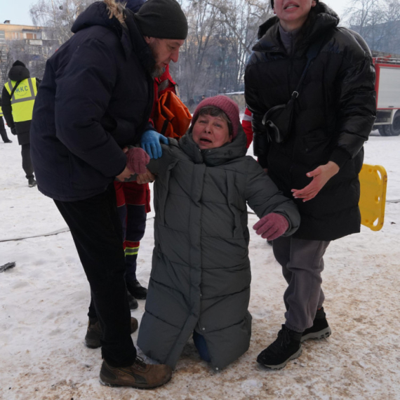 Masakr u Ukrajini;  Bačene kasetne bombe; Broje se mrtvi i povređeni FOTO/VIDEO