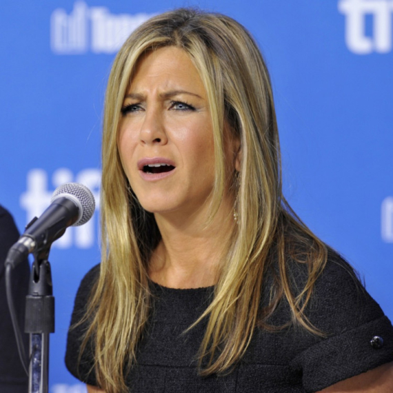Dženifer Aniston na mukama: Moraće sve da otkaže