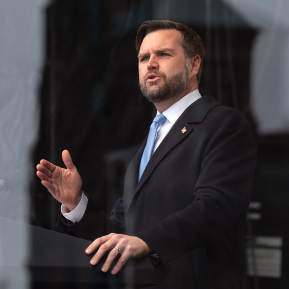 Džej di Vens izviždan VIDEO