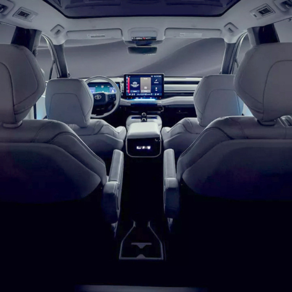 Toyota vraća poznato ime, ali u potpuno novom izdanju: Highlander postaje električni SUV