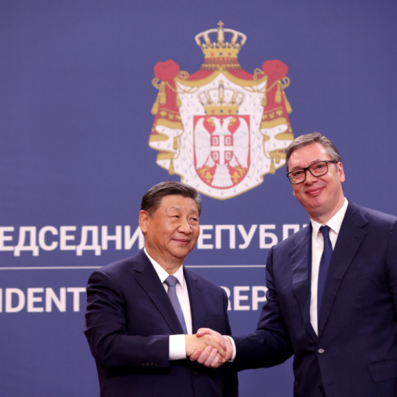 Si čestitao Vučiću Dan državnosti: Poverenje dve zemlje na visokom nivou; Radujem se ponovnom susretu