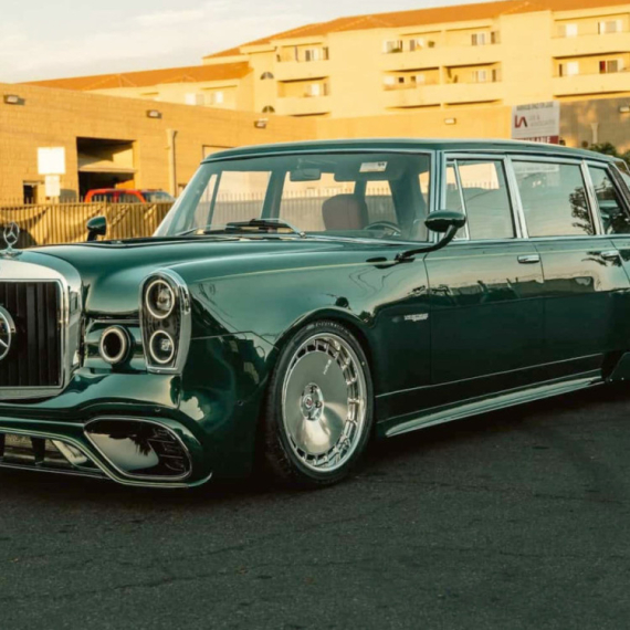 Fanovi zgroženi: Evo šta su napravili od legendarnog Mercedesa iz 1971. FOTO/VIDEO