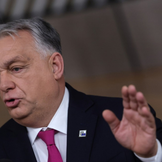 Orban na antiratnom mitingu: Evropa je u opasnosti?