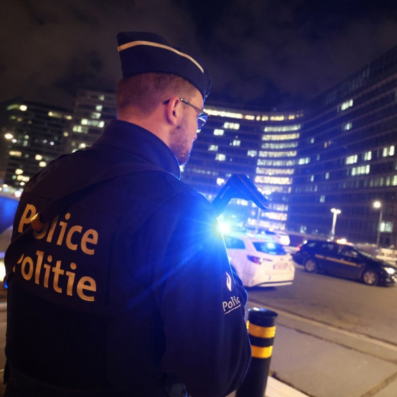 Metro i železnica bili pod opsadom: Pronađeni sumnjivi paketi VIDEO