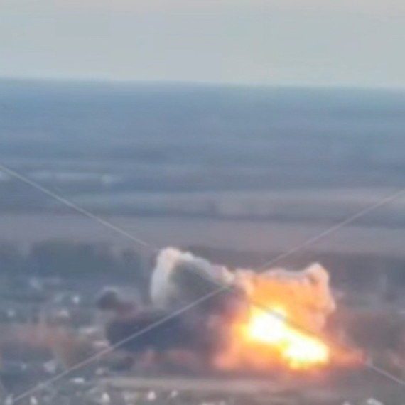 Masovni napadi: Sve gori na frontu, odjekuju eksplozije; Ukrajinski narod dobio nagradu FOTO/VIDEO