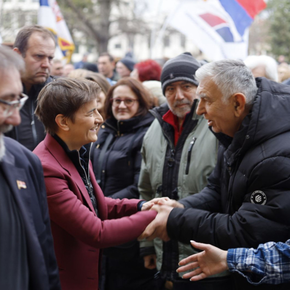Brnabić: "Nema gradova i opština prvog i drugog reda, nama je svaka opština važna"