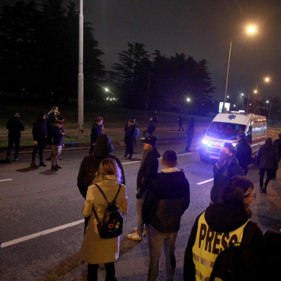 Zavladala panika; Blokaderi se plaše da će lokalni izbori jasno pokazati koliko su se "ispumpali"