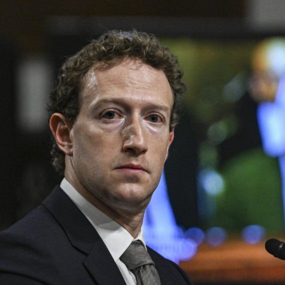 Zakerberg pred sudom: Počelo istorijsko suđenje zbog zavisnosti dece od društvenih mreža