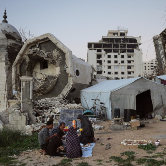 Gaza se diže iz pepela; 70 miliona tona ruševina nestalo FOTO