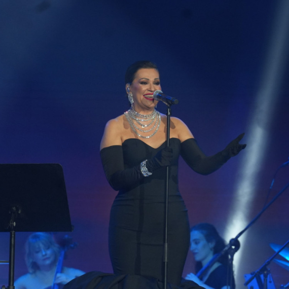 Dve večeri pune emocija: Nina Badrić održala koncerte za pamćenje i zakazala treći datum u Plavoj dvorani