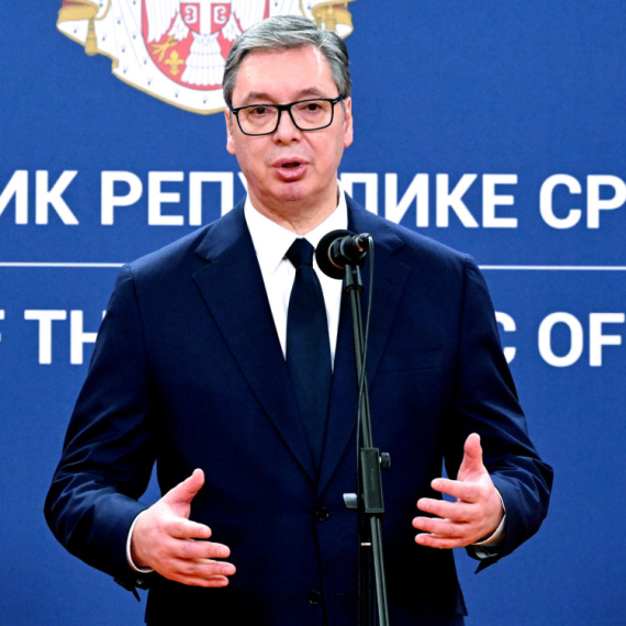 Dok Bliski istok gori, a svet u neizvesnosti, Srbija stabilna; Vučić uspeo da sačuva mir